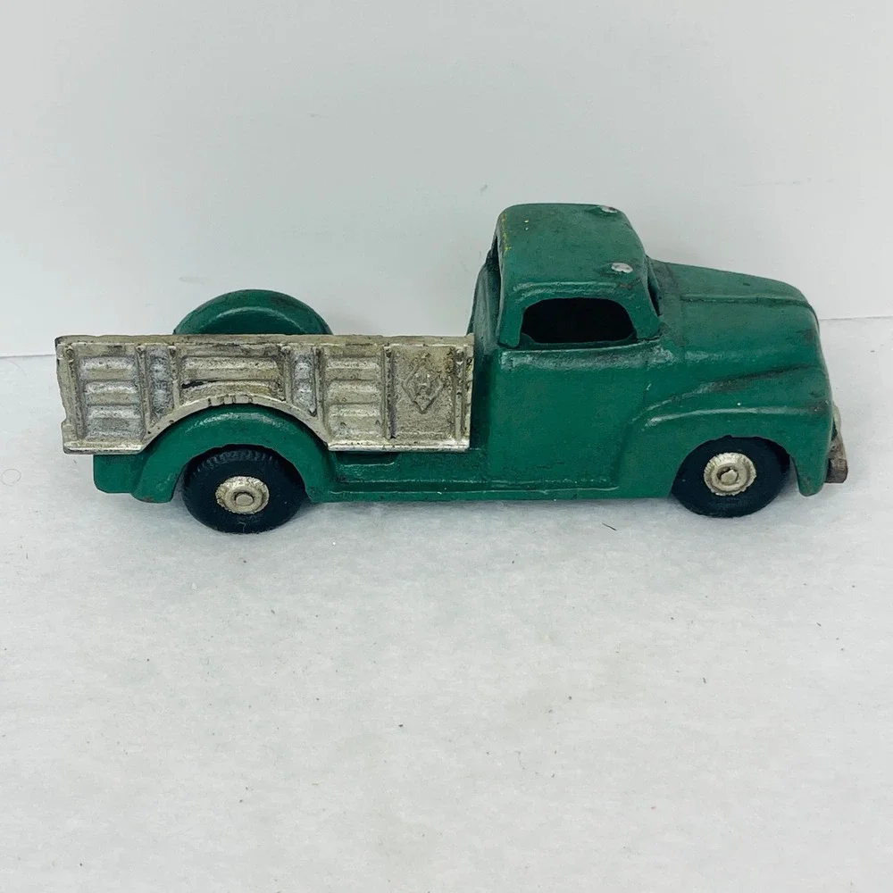 Vintage Green Cast Iron Pickup Truck Toy Stake Side Bed Collectible 6 Inch